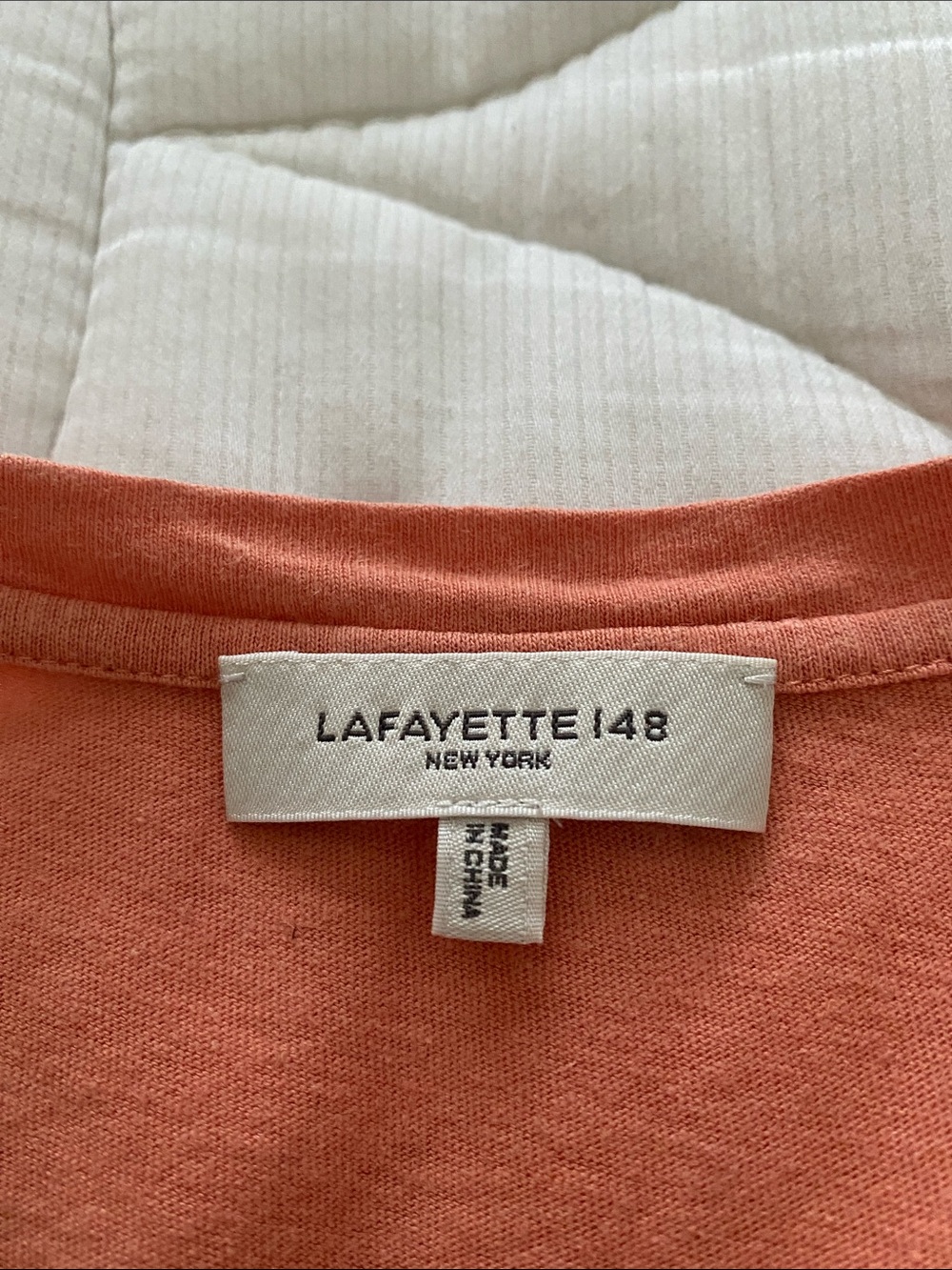Lafayette 148 New York James V neck tee shirt in linen/cotton blend - Picture 5 of 6